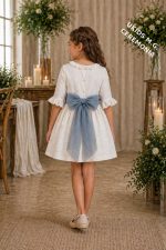 Vestido niña ceremonia bambula blanco con fajín de Lino o Tul azul | Elegante manga francesa - Imagen 6