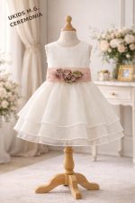 Vestido niña ceremonia blanco con flores y lazo rosa elegante - Imagen 3
