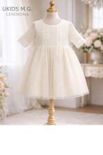 Vestido niña ceremonia blanco roto tul plumeti con jaretas elegante "Colección Camelia" - Imagen 3