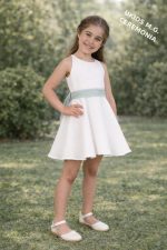Vestido niña ceremonia blanco con lazo verde agua y espalda bordada