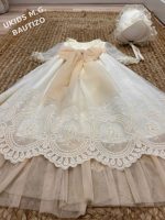 Faldón Bautizo Bebé con Capota Bordado Tul Beige Fajín rosa. -185- - Imagen 5