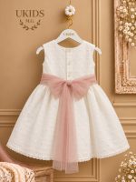 Vestido Ceremonia de Tul Plumeti Blanco Roto con Fajín Rosa - Imagen 2