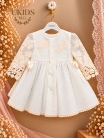 Vestido Bámbula Bordada con Manga Francesa y Capota - Imagen 2